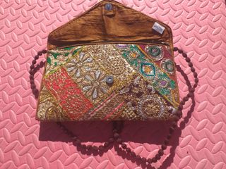 OFERTA Sara Moda Bolso dorado