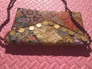 OFERTA Sara Moda Bolso dorado