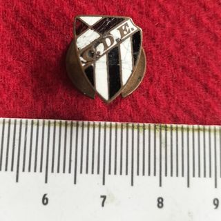 Antigua Insignia Club Deportivo Europa de Vigo