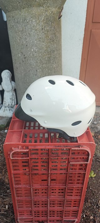 Capacete patinagem