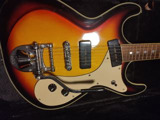 Guitarra Eastwood Sidejack Deluxe 