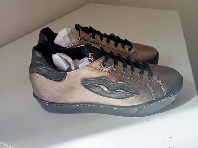 Scarpa donna AGO Italia numero 36.