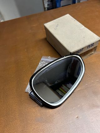 Espejo retrovisor SEAT 1500 clásico
