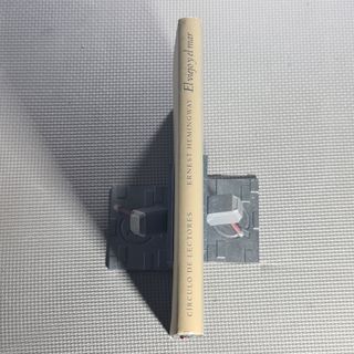 El viejo y el mar.  Ernest Hemingway.