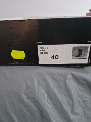 Botas tacon Eva Lopez 40