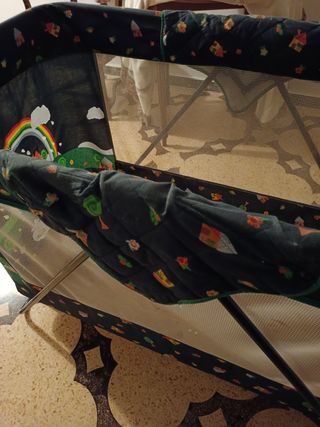 Cuna de viaje plegable