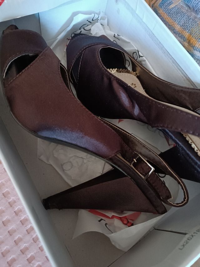 Zapatos marrones raso talla 38