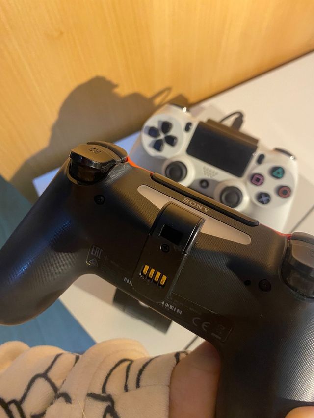 PlayStation 4 edición Blanca