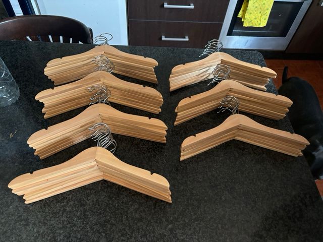 Perchas de madera para niño