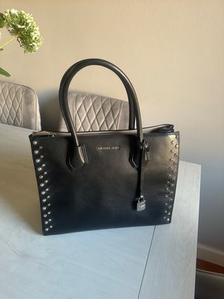 Bolso Michael Kors grande de mano o bandolera