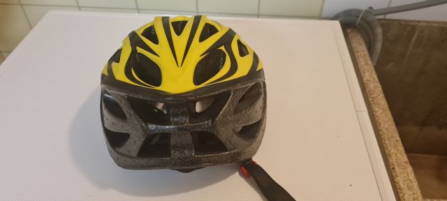 Casco bici per bambini usato