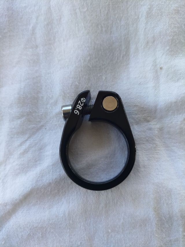 Abrazadera de tubo de bicicleta