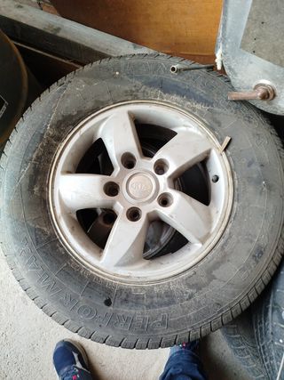 Llantas Kia sorento 