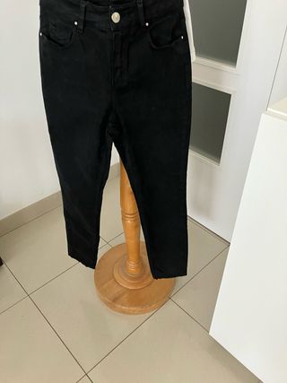 Pantalon elastico marca Massimo dutti muy comodos 