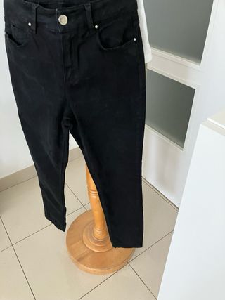 Pantalon elastico marca Massimo dutti muy comodos 