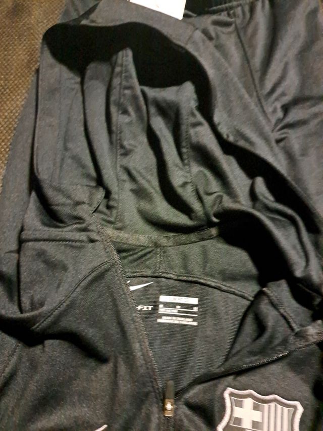 chandal FCB niño T-M 23/24 negro nuevo