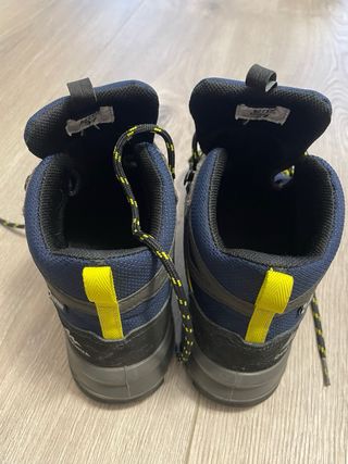 Botas montaña Quechua T37