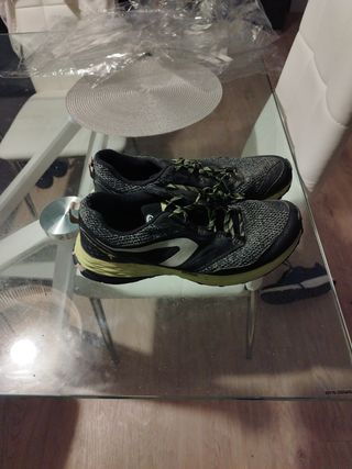 Zapatillas trecking, talla 42