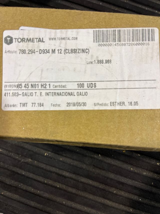 caja de tuercas de 12 mm