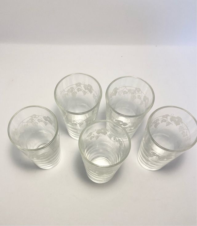 Pequeños vasos para vino
