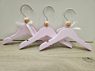 Perchas infantiles madera