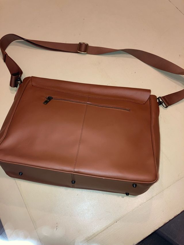 Bolso de piel de Dolores Promesas (negociable)