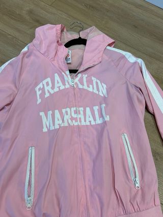 Chaqueta chubasquero