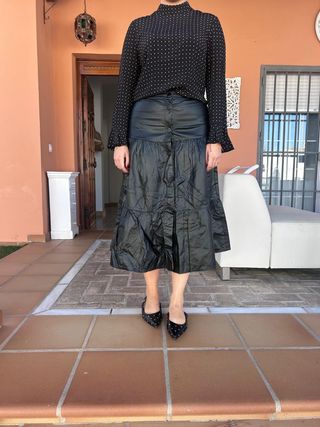 Falda MIDI imitación piel 