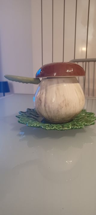 Salsiera a forma di fungo
