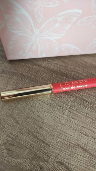 Lápiz labial de Estee Lauder, 013 coral