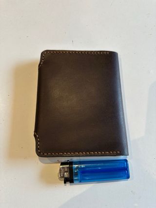 Cartera de cuero para pasaporte hecha a mano