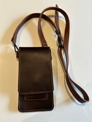 Bandolera de cuero hecha a mano