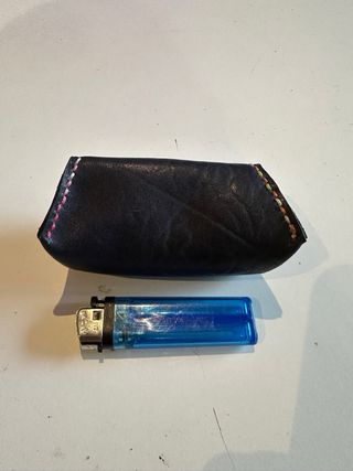 Monedero de cuero hecha a mano