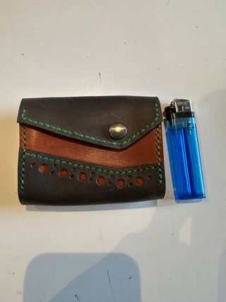 Cartera de cuero hecha a mano