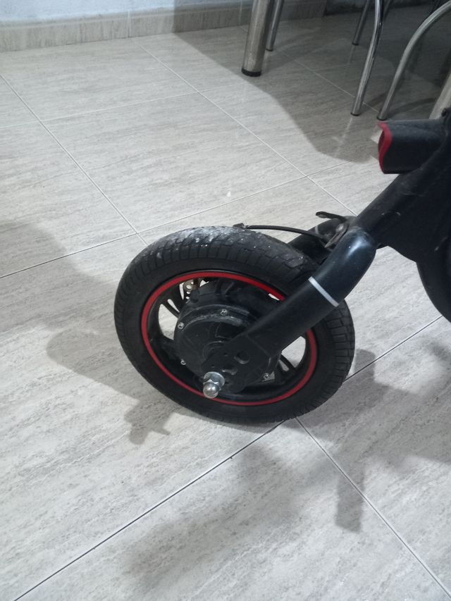Se venden patinete eléctrico como nuevo