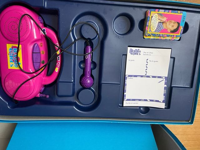 Juego de mesa Radio girls años 90