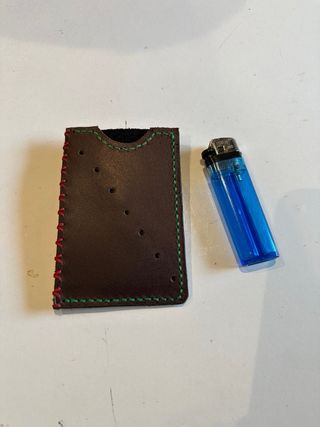 Cartera de cuero hecha a mano