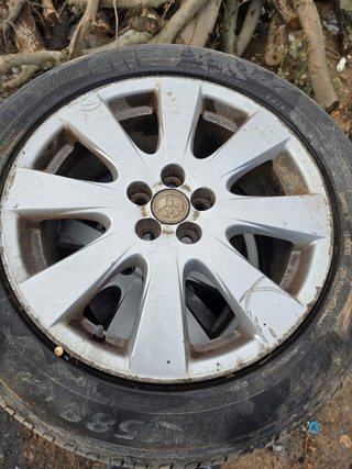 llantas toyota