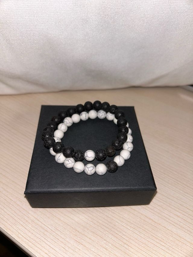 Pulsera parejas de “piedras volcánicas”