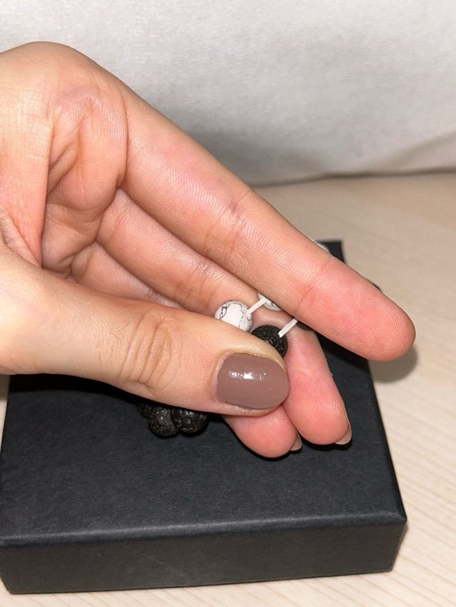 Pulsera parejas de “piedras volcánicas”