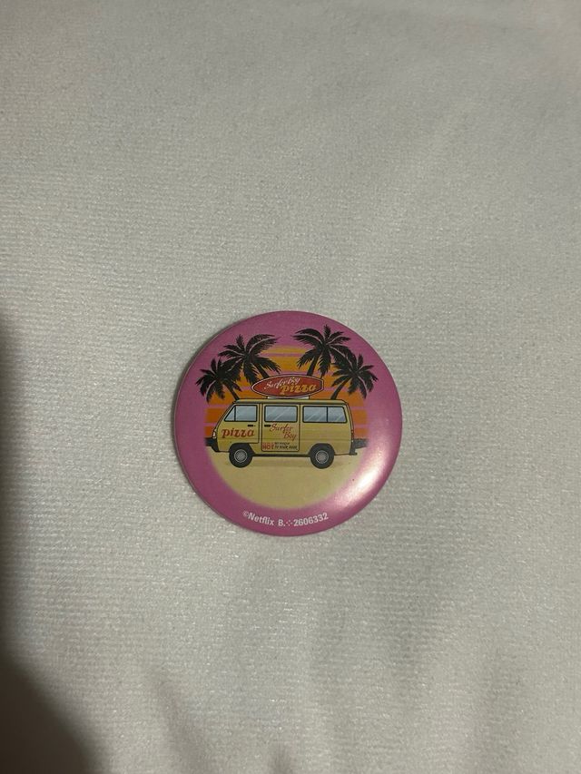 Gashapon Stranger Things furgoneta chapa