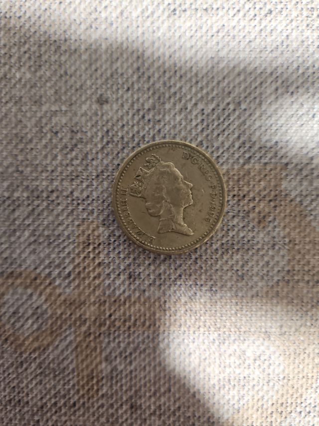 One pound 1995