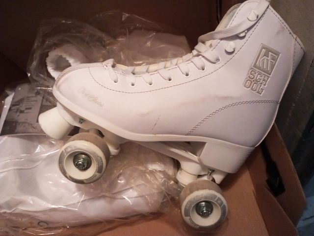 Patines blancos 4 ruedas