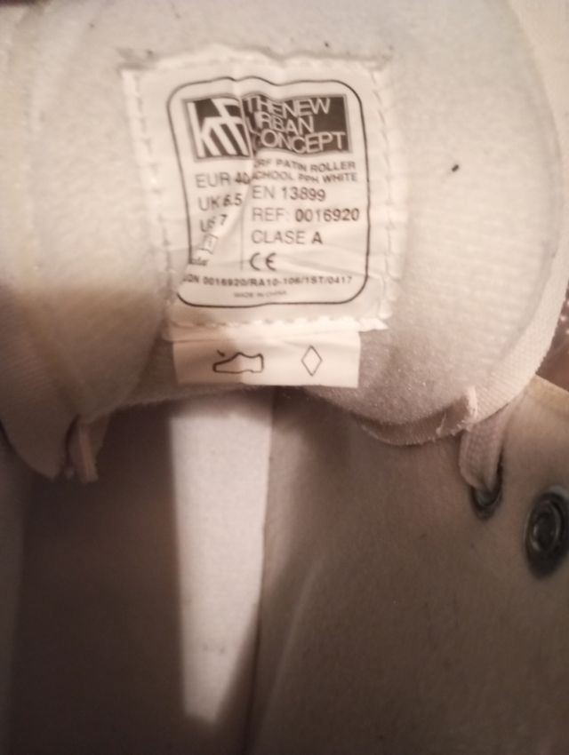 Patines blancos 4 ruedas