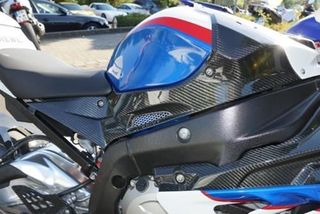 Tapas laterales del tanque en carbono BMW S1000RR