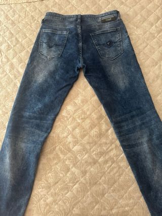 Pantalon vaquero guess