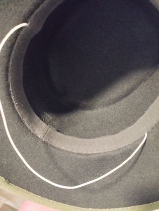 Cappello a tesa larga