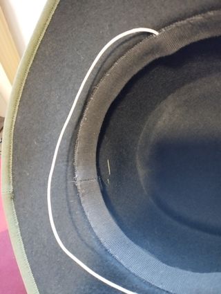 Cappello a tesa larga