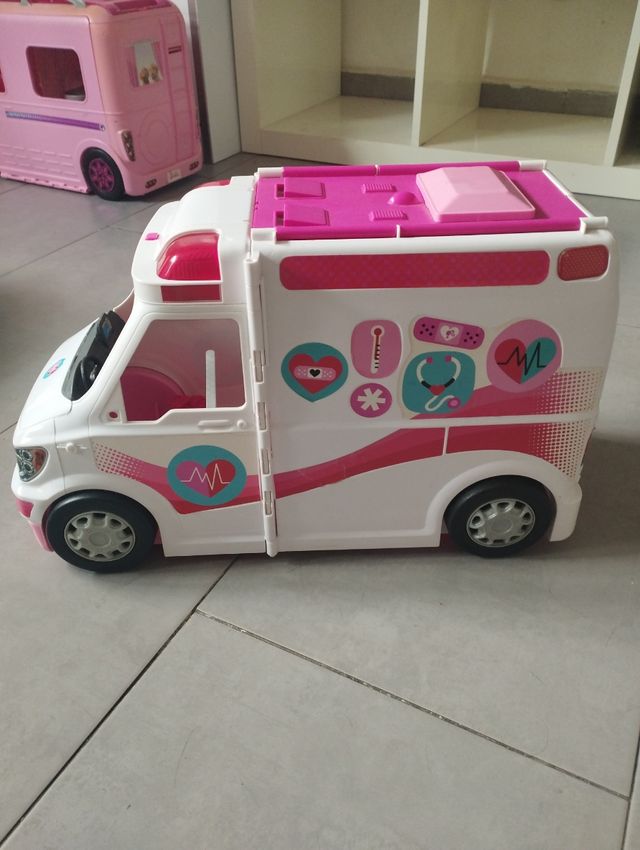 Ambulancia Barbie juguete