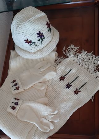 Gorros, bufandas y guantes